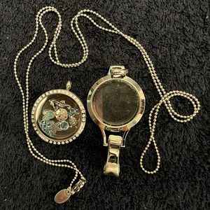 Origami Owl necklace with TWO interchangeable faces